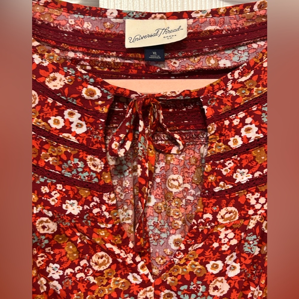 Universal Thread Red Floral Blouse - image 3